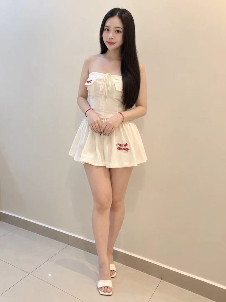813